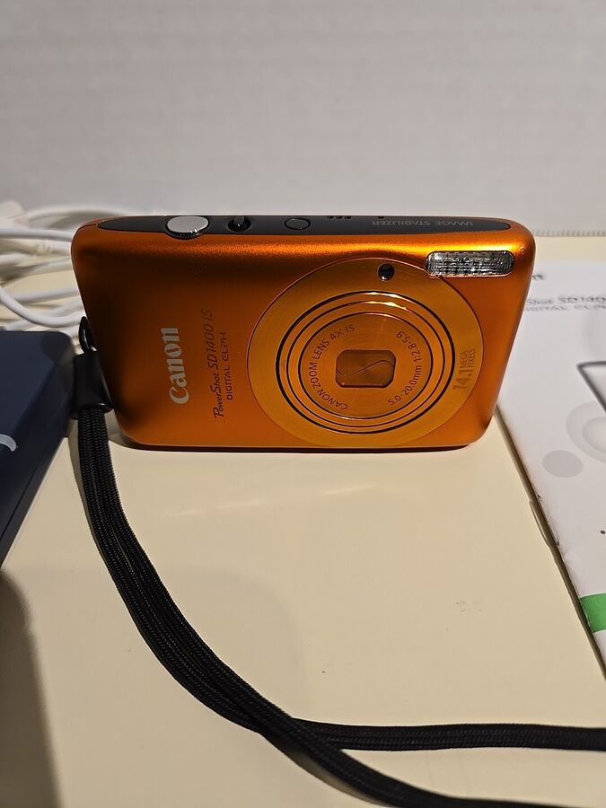 Canon PowerShot Digital ELPH SD1400 IS 14.1MP Digital Camera - Orange Working