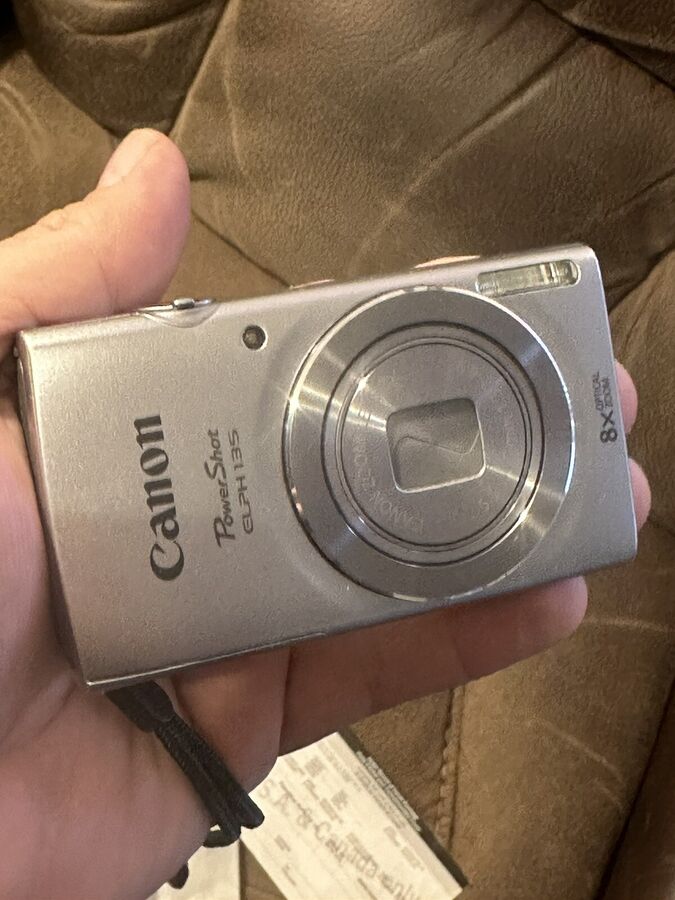 Canon PowerShot ELPH 135 Silver 8X Optical Zoom